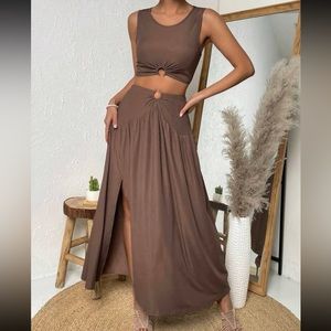 Solid Ruched Detail Tank Top & Split Thigh Skirt size 4